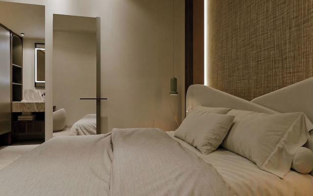 Nesean Plaza Hotel