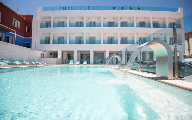 Sol Y Mar Hotel