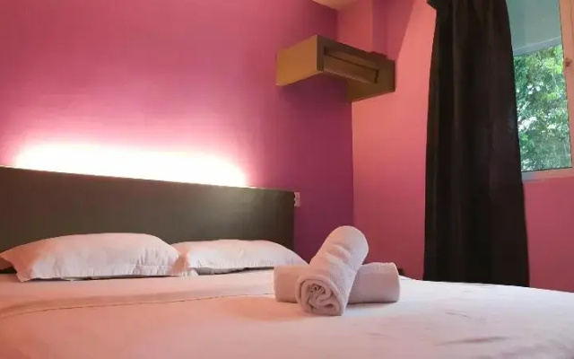 De UPTOWN Hotel @ P.J. 222
