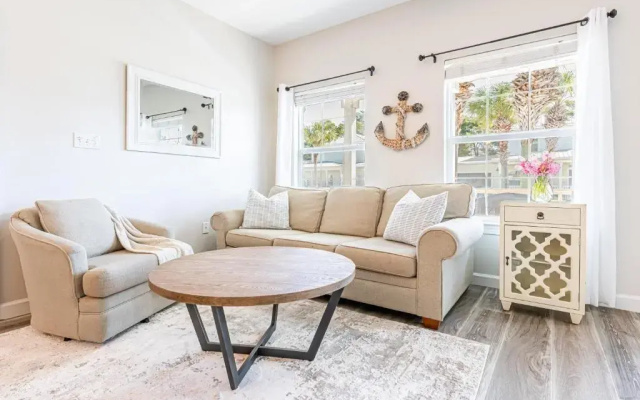 61 Batchelors Button (G) - 3BR 2.5BA - (7)