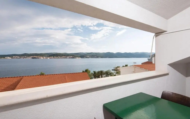 Amazing Apartment in Kuciste-perna With 2 Bedrooms and Wifi