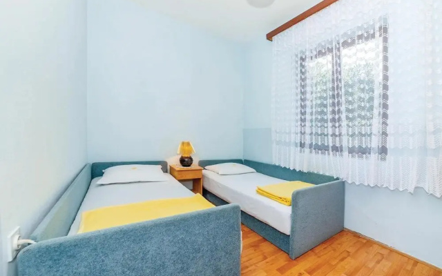 Amazing Home in Crikvenica With Wifi and 2 Bedrooms