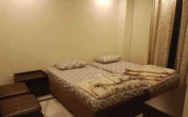 Hotel Silver Oaks