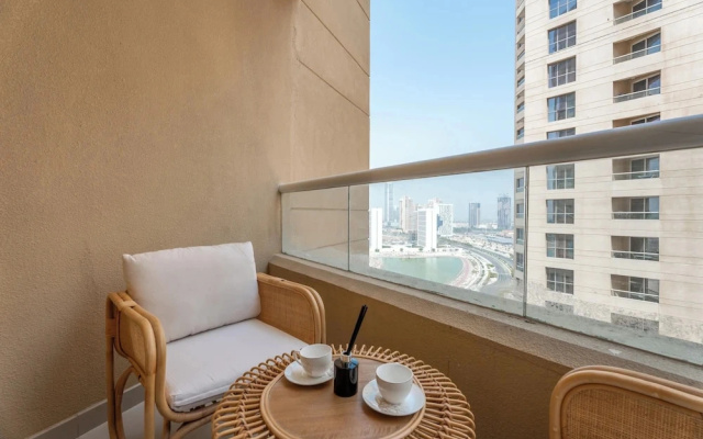 Gala Guests - Lakeside Tower Living