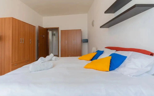 The King at Roulette Modern Apartment Paceville