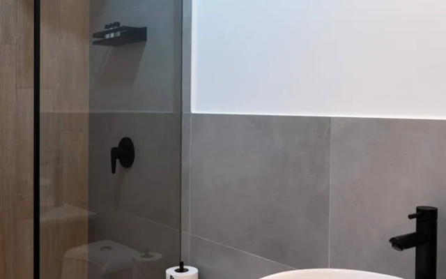 w Amazing 1BR Apartment in Heart of San Isidro