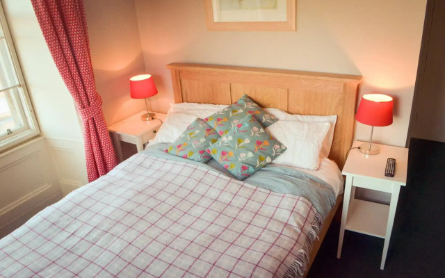 Willy Wallace Hostel Ltd