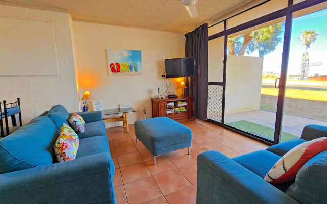 Riverview Holiday Apartment 3 - Kalbarri WA