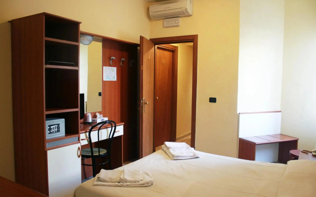 Hotel Mary