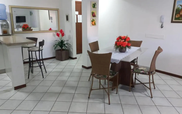 Apto. 2 quartos em Bombinhas (60 m da praia)