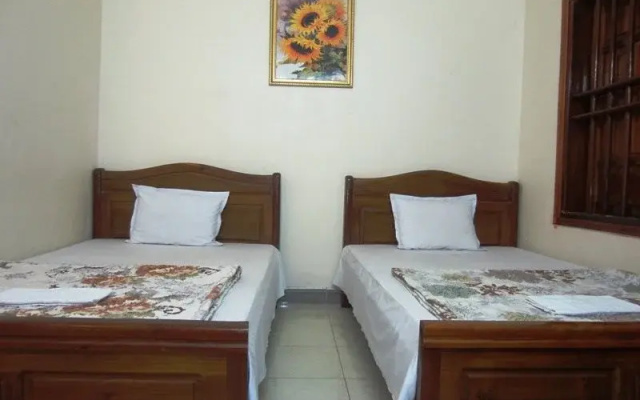 Ngoc Khanh Hotel