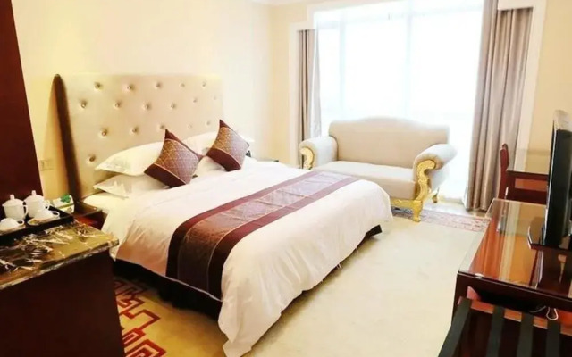 Zhonghe World Trade Hotel