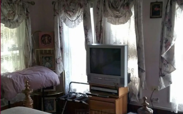 Parlor Car Bed & Breakfast