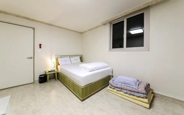 Durian Motel