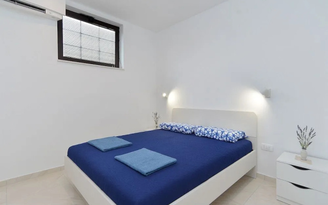Apartment 1927