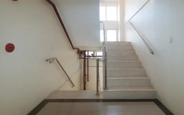 Reddoorz @ Leoncia Apartelle Mandaue City