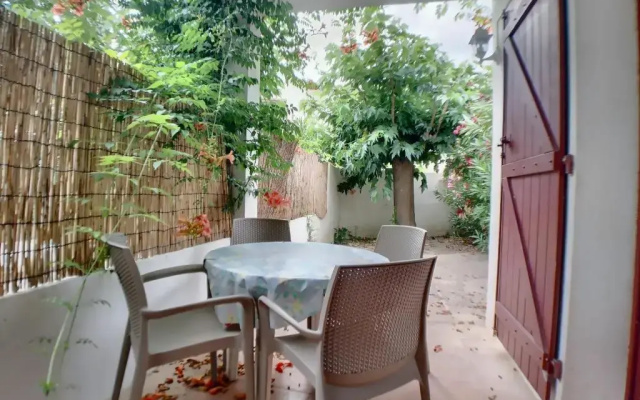Appartement Saintes-Maries-de-la-Mer, 2 pièces, 4 personnes - FR-1-475-25