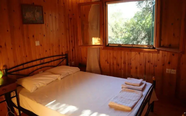 A piece of Heaven! Wooden house with garden!