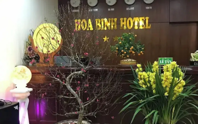 Hoà Bình Hotel LC - by BayLuxury
