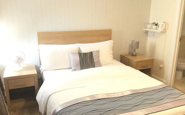 The New London Carlton Hotel & Service Apartments