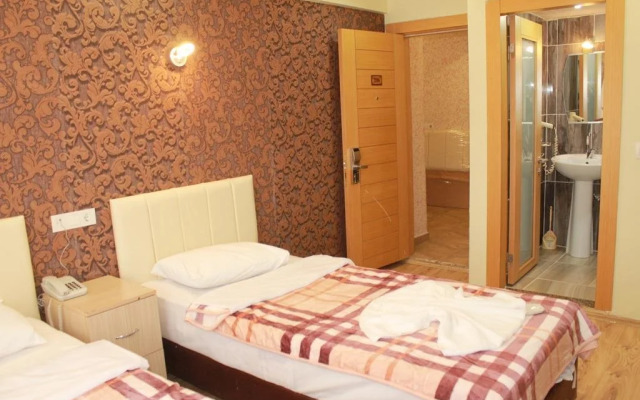 Fly Hotel