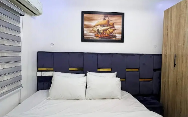 Luxurious 3BR Apartment 247 Power City Views