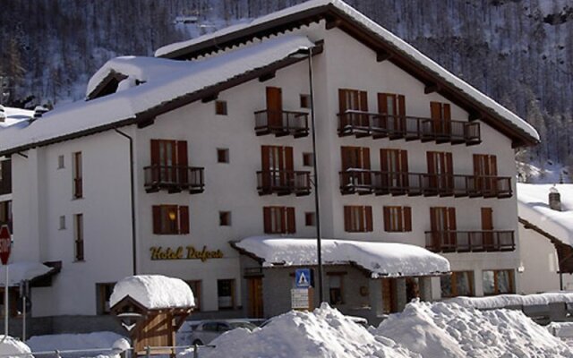 Hotel Dufour вид на фасад