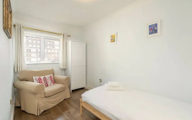 Elegant 3 Bedroom Flat Close to Kensington Garden
