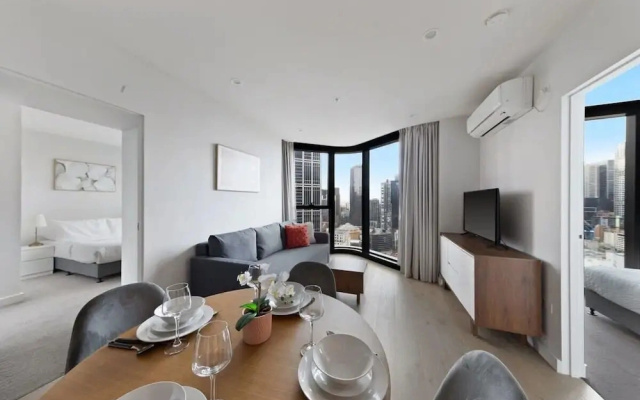 A Chic 2BR Apt Near Melbourne CBD w/ Free Parking