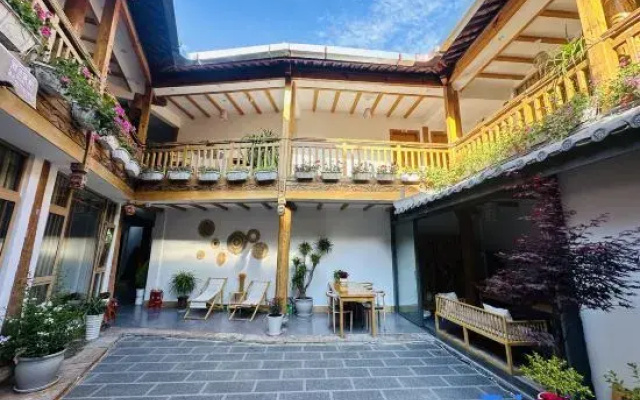 Guzili Homestay (The Old Town of Lijiang)