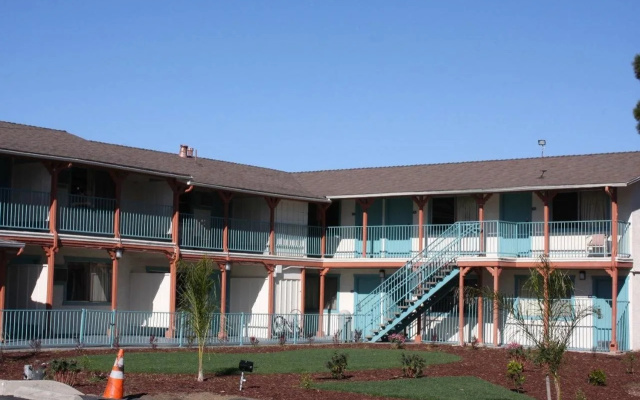 Budget Inn