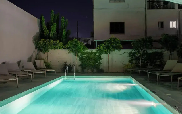 Sanders Olive - Cozy 2-bdr Apt With Shared Pool