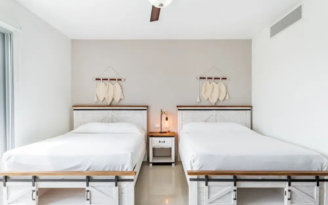 Mareazul Beach Front Condos At playa del Carmen