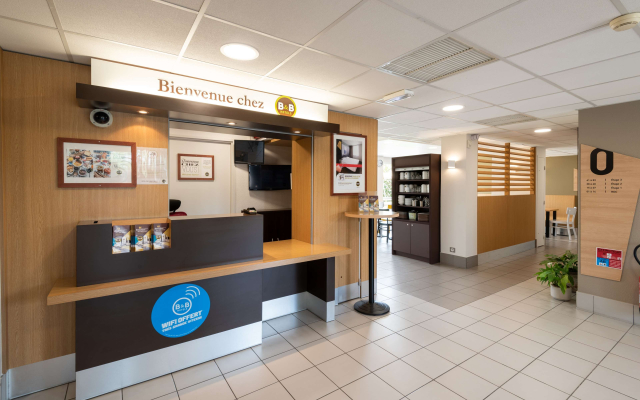 B&B HOTEL Evreux
