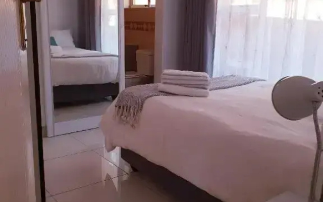 Langa 'S Cozy Guesthouse