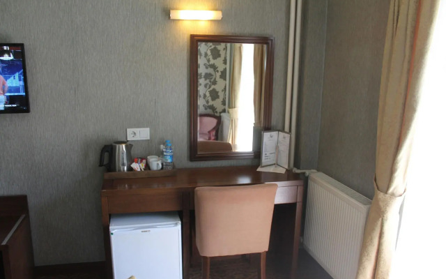 Rest Hotel