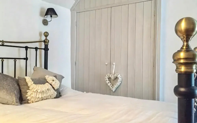 Calamine Cottage