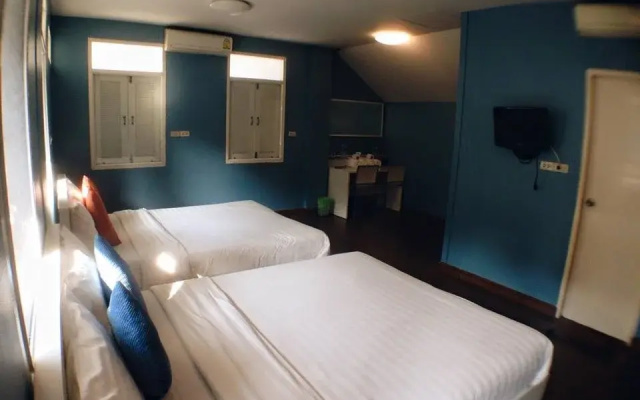White Chalet Bed and Breakfast