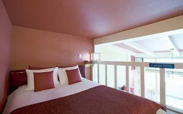 Namyangju Cozy Hill Spa Pension
