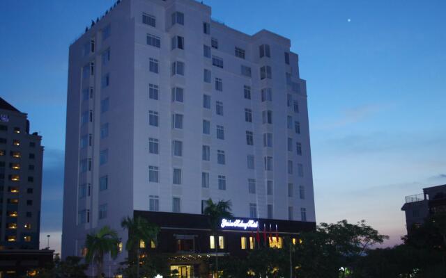 Golden Halong Hotel вид на фасад
