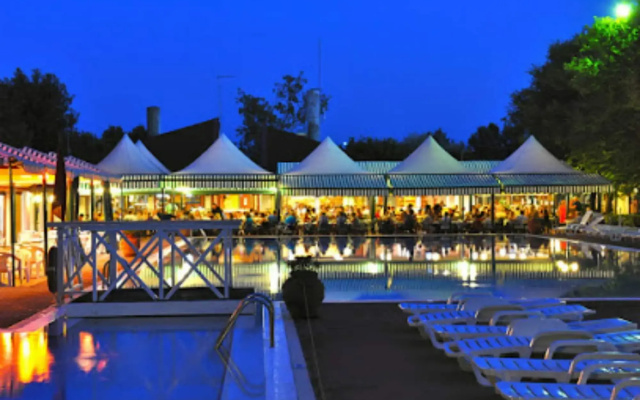 Isamar Holiday Village