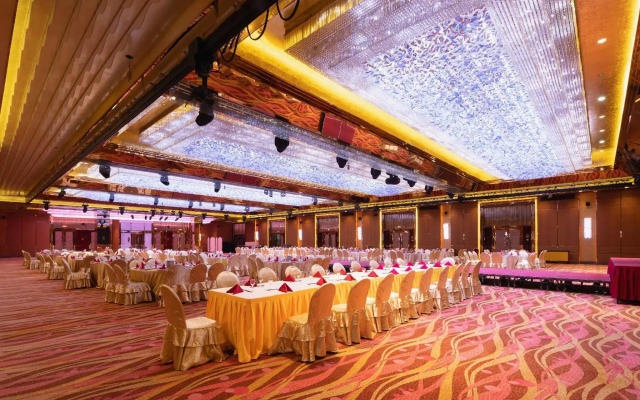 Zhongyang Goldnugget Hotel