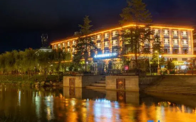 Xiangge Boya Hotel (Bus Station)
