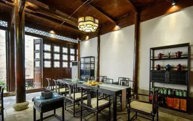 Hanqing Hostel