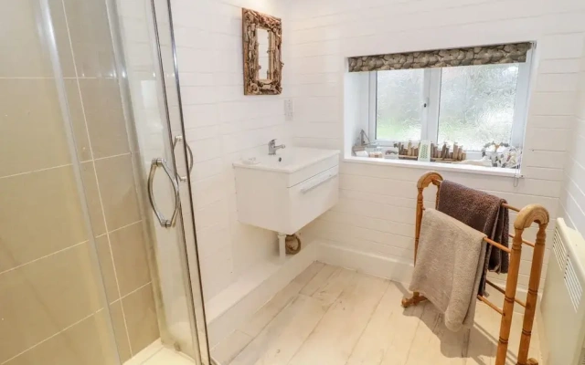 Bron Heulog Cottage