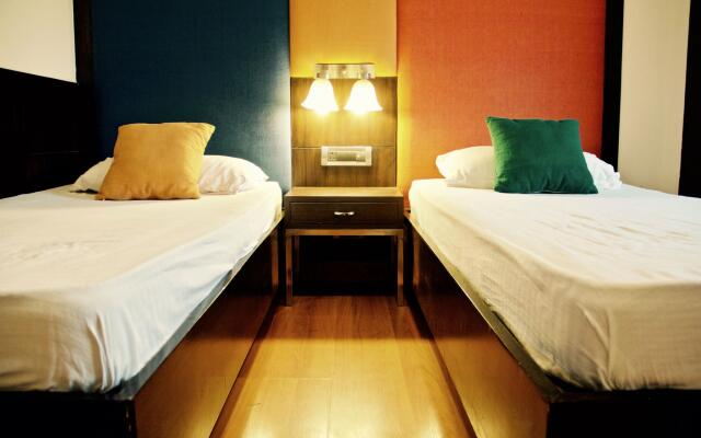 goStops Delhi (Stops Hostel Delhi) комната для гостей