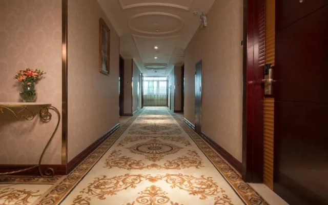 Vienna Hotel Shenzhen Pingshan Highway Station