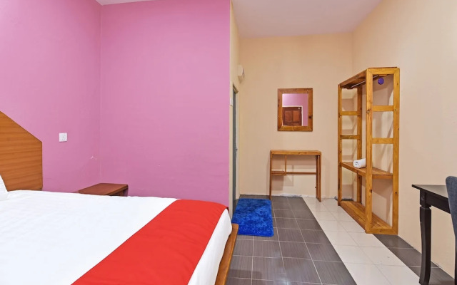 Hotel O Awan Biru Motel