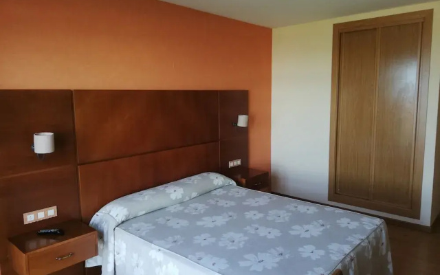 Hotel A Raíña
