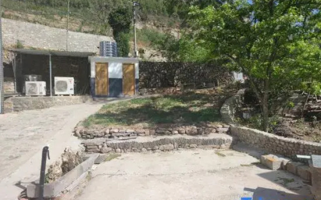 Sanheju Mountain Retreat Homestay (Canyon)